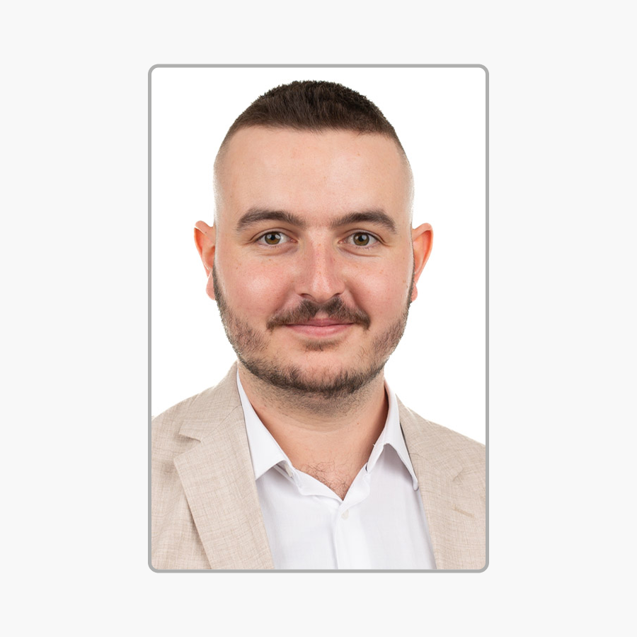 Theo Jeremy VAN DE KLUNDERT